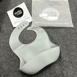 Simka Rose Silicone Bib